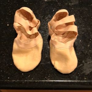 Little girls ballet shoes